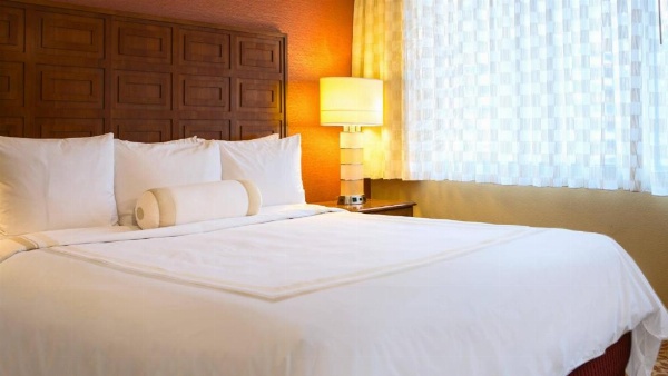 Baltimore Marriott Inner Harbor at Camden Yards image 6